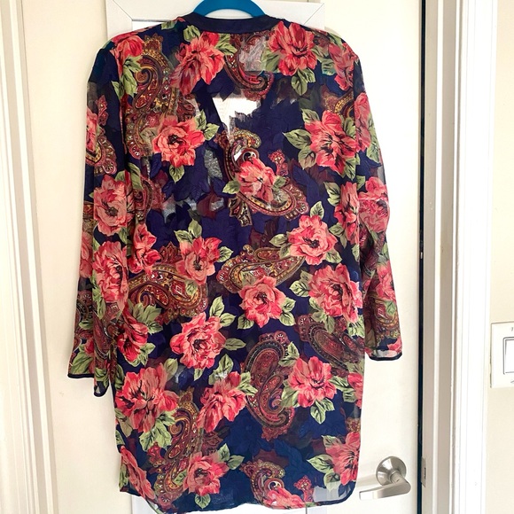 Victoria’s Secret Vintage Button Down Floral Nightshirt/Nightgown - Picture 4 of 9